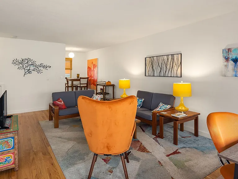 Palm Court - Located in the heart of Seattle — Photo 13