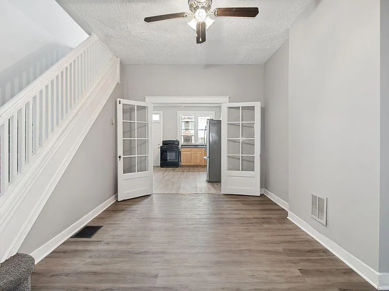 2514 Wilkens Ave — Photo 8