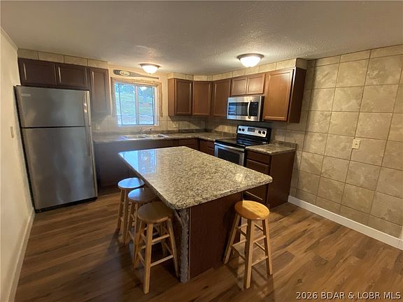 5th image of 130 Legacy Ln S