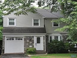 2nd image of 8 Crest Dr