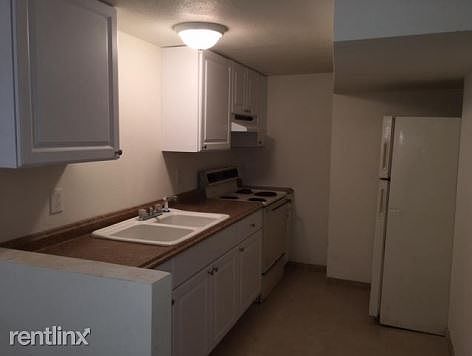 3rd image of 2620 41st Ave N #A