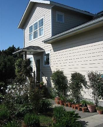 4th image of 1240 Newport Ave SW