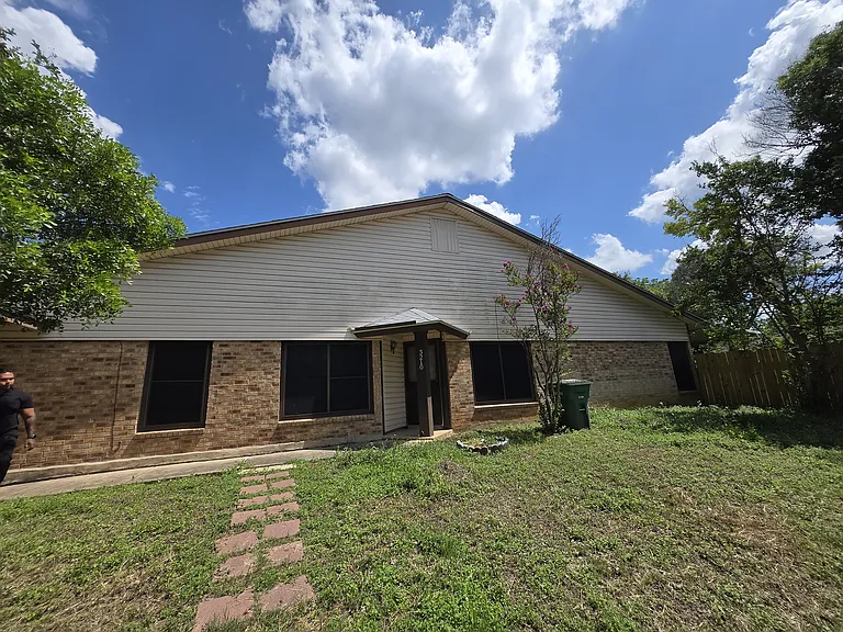 3210 Coral Grove Dr — Photo 28
