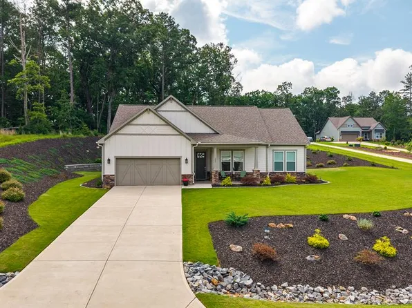 203 Linger Longer Dr, Ellijay, GA 30540
