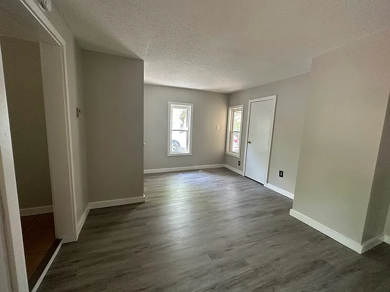 268 Farmington Ave #1 — Photo 9