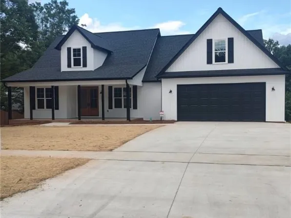 4034 Waterview Rd, High Point, NC 27265