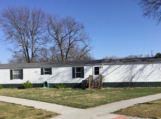 112 N Eberle St, Glen Elder, KS 67446
