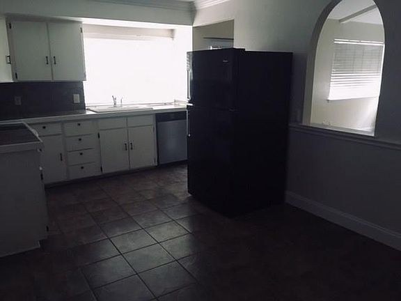 5th image of 1286 Valencia Ln