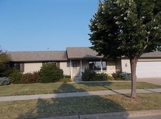 2624 S Vista Ct, Appleton, WI 54915