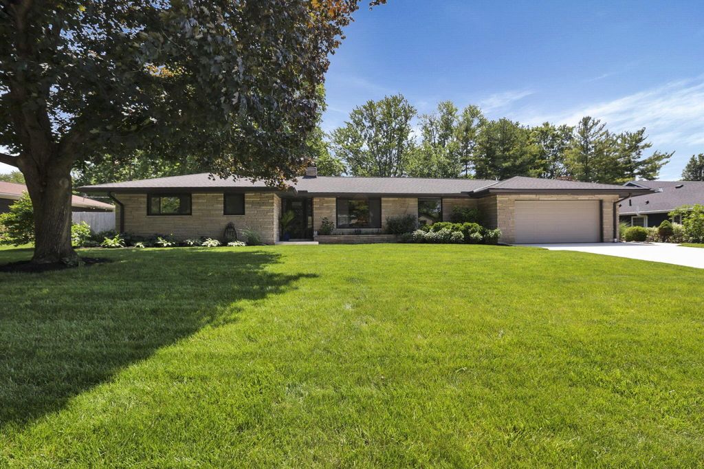 Real estate listing image