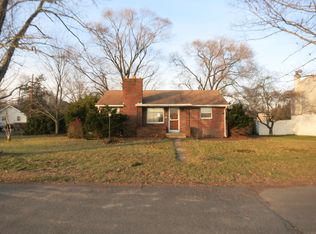 28 Nicholas St, Pemberton, NJ 08068