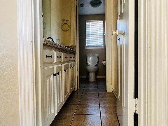 3rd image of 11427 Canyon Trail Dr