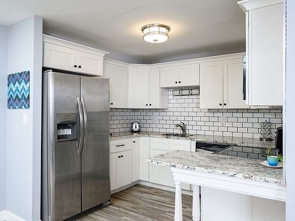 2nd image of 55 Tall Oaks Dr Unit 601
