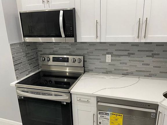 5th image of 649 W Oakland Park Blvd Unit 2
