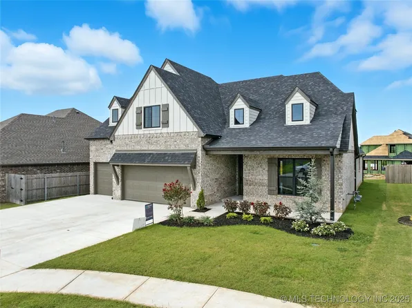 13656 S 21st St E, Bixby, OK 74008