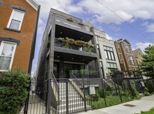 825 N Wood St APT 1, Chicago, IL 60622