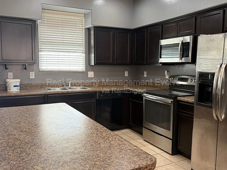 7724 W Pipestone Pl — Photo 12