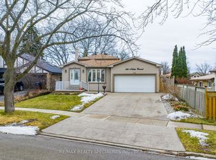 3582 Nadine Cres, Mississauga, ON L5A 3L6