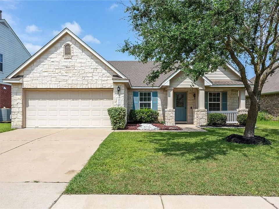 3912 Links Ln
