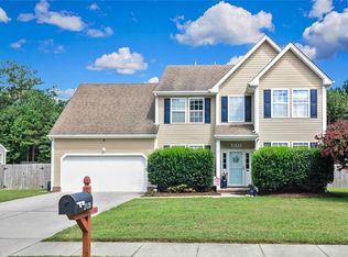 2135 Docking Post Dr, Chesapeake, VA 23323