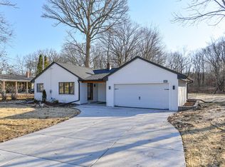 7210 S 35th St, Franklin, WI 53132