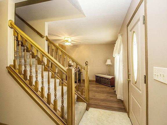 4th image of 4244 Shady Meadows Dr