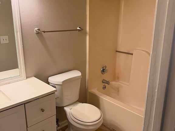 3rd image of 515 Mystic Dr