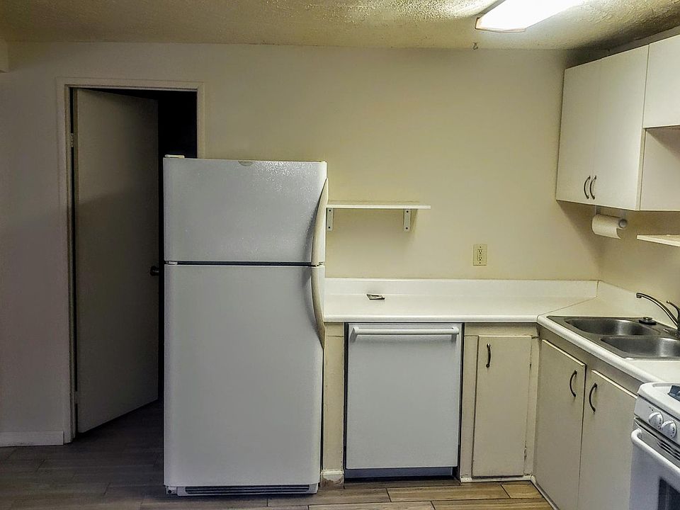 1st image of 7493 Rowena St