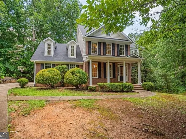 125 Lake Laurel Dr, Dahlonega, GA 30533