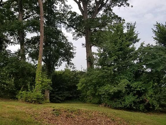 4th image of 3209 Indian Wells Dr