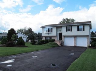 5370 Monocacy Dr, Bethlehem, PA 18017