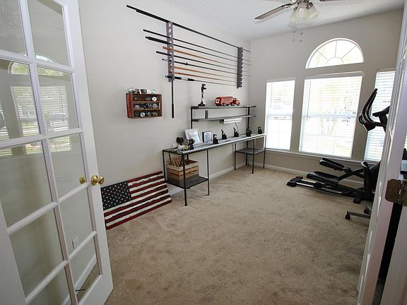 5th image of 144 Summerhill Cir
