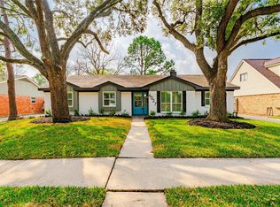 6027 Valkeith Dr, Houston, TX 77096