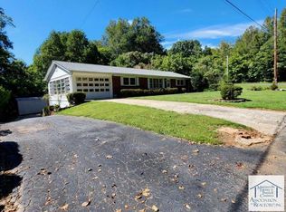 223 Crestwood Rd, Collinsville, VA 24078