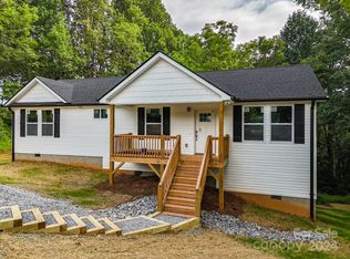 15 Chinquapin Rd, Brevard, NC 28712