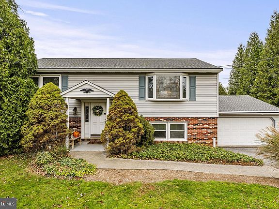 2nd image of 119 Harristown Rd