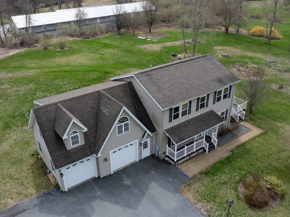 15 Wolf Den Drive, Pomfret, CT 06259