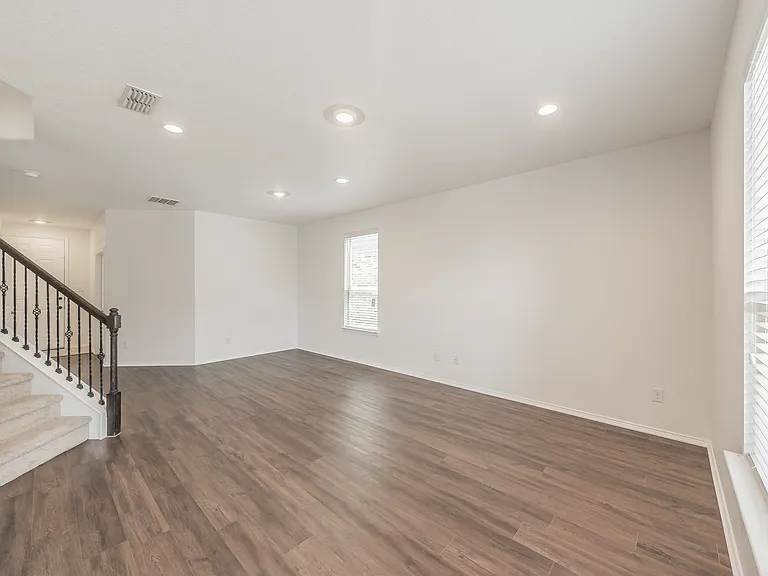 6268 Topsail Dr — Photo 10