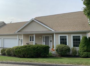 28 Sand Point Ln #19, Cumberland Foreside, ME 04110