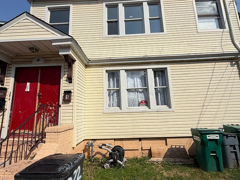 16 Crescent Ave #1 — Photo 8
