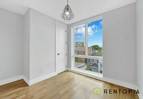3rd image of 58 Palmetto St #507
