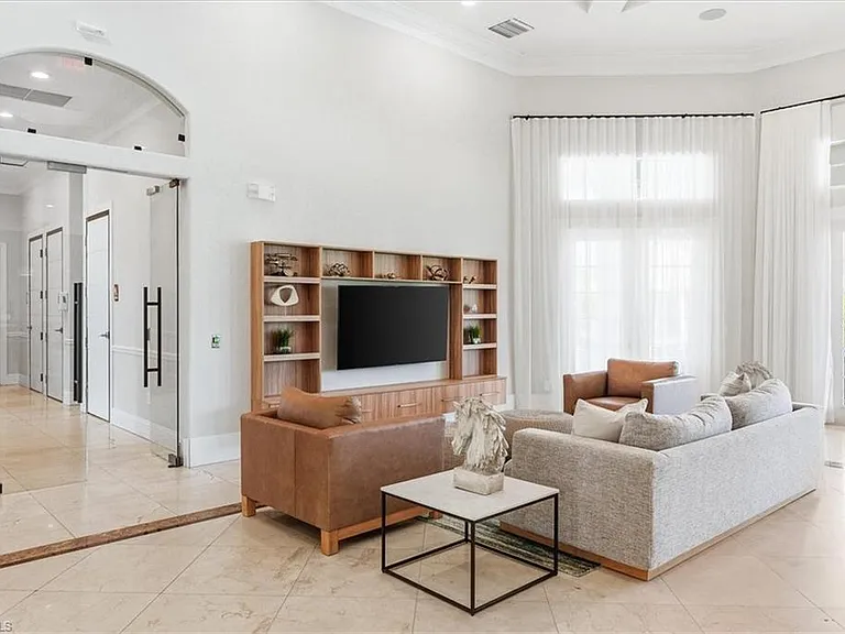 7070 Venice Way #2904 — Photo 37