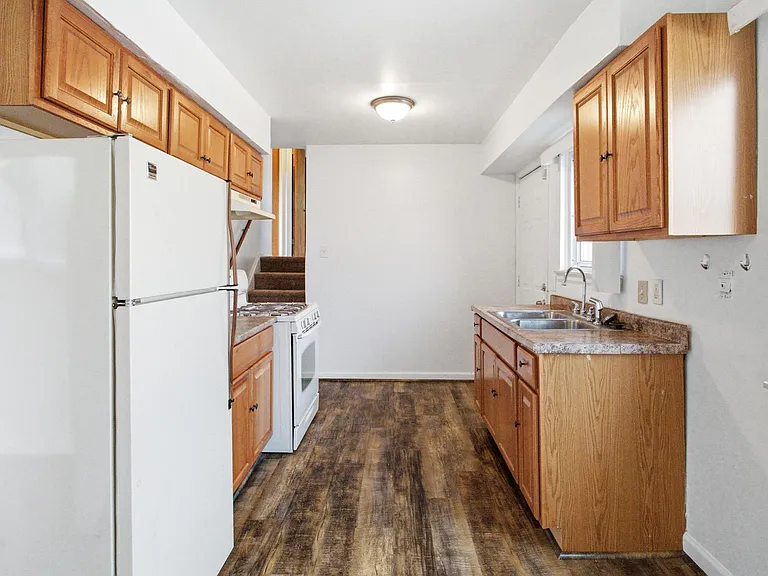 3840 Williams St — Photo 5