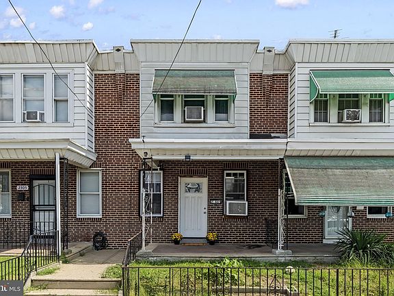 2nd image of 2307 Buckius St