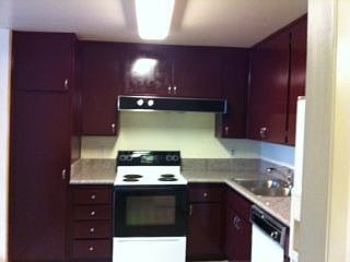 5th image of 125 N Allen Ave APT 207