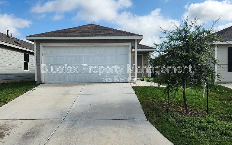 13869 Llama Pl — Photo 1