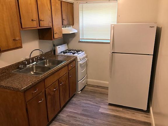 5th image of 387 Broadway St #4