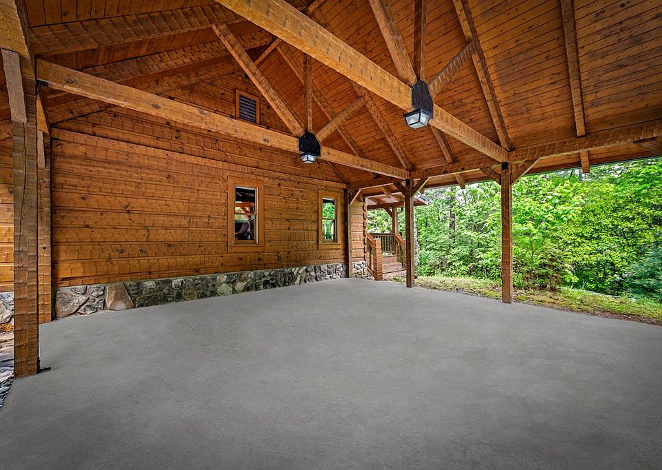 67th image of 66 Windy Hill Dr