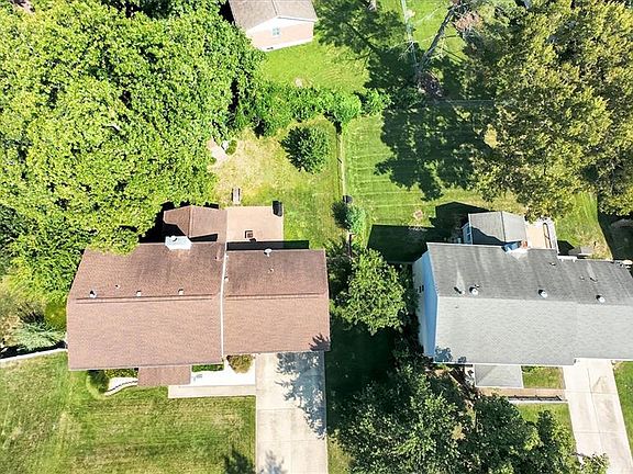 3rd image of 432 Glan Tai Dr