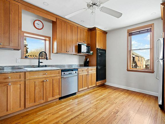 2nd image of 172 Beach 126 St #2